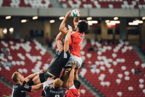 国际友谊赛-等闲识得丁丁面，德布劳内跨界助阵快船，首秀即巅峰引爆全场！